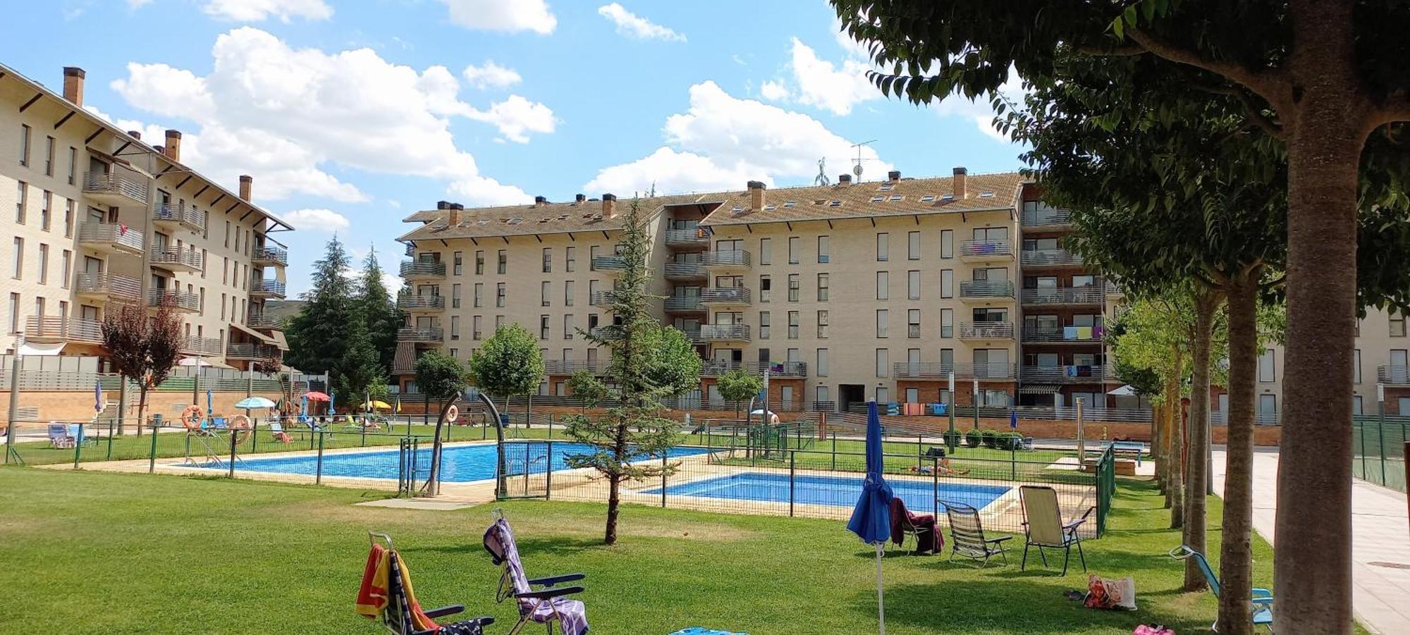 Pilartxo Jaca Apartment Bagian luar foto